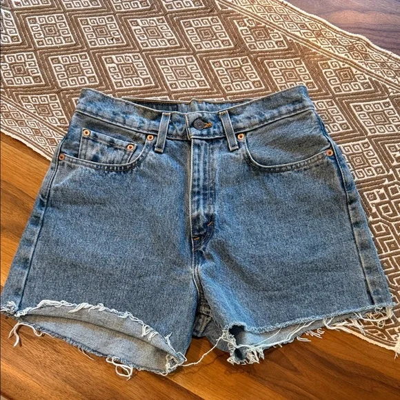 Levi’s 561 Classic High-Rise Denim Cutoff Shorts - Picture 1 of 5